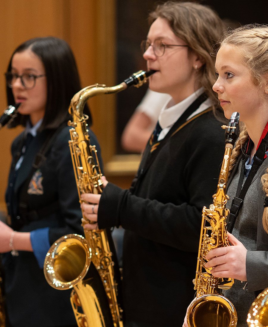 Big_Slide_900x1100-64