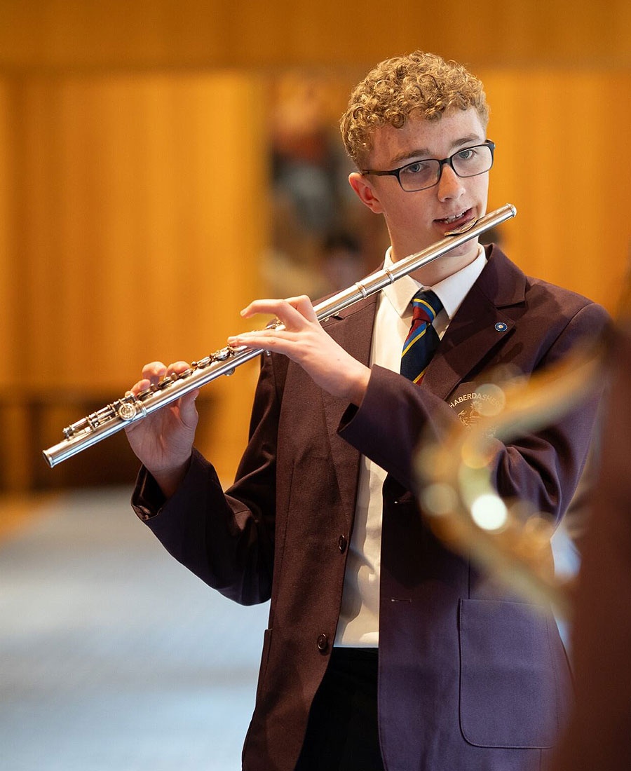 Big_Slide_900x1100-66